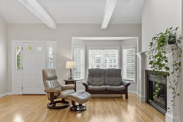 7 Squaw Creek Dr #7, Haverhill, MA 01830