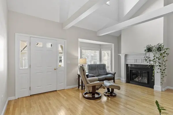 7 Squaw Creek Dr #7, Haverhill, MA 01830