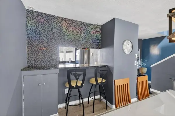 27 Mill Pond #27, North Andover, MA 01845