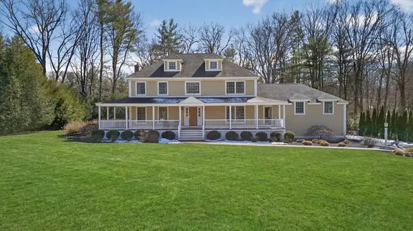 3 Seten Cir, Andover, MA 01810