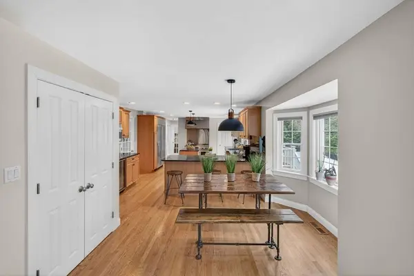 3 Seten Cir, Andover, MA 01810
