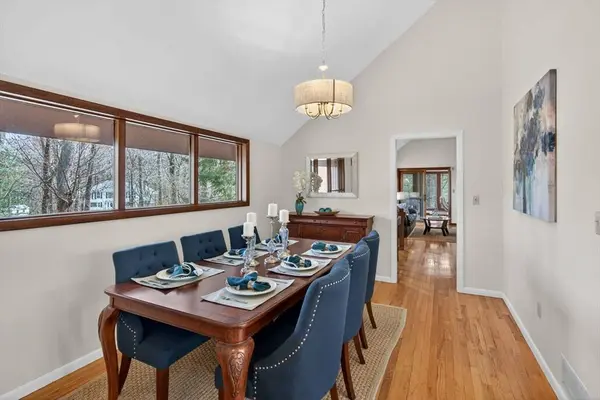 23 Greybirch Rd, Andover, MA 01810