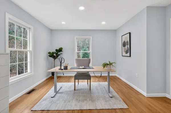 60 Rosemont Dr, North Andover, MA 01845