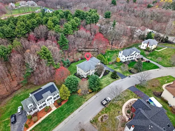 60 Rosemont Dr, North Andover, MA 01845