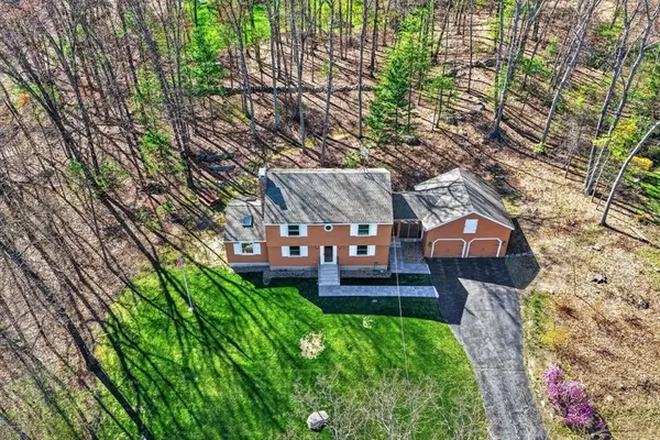 57 Juniper Rd, Andover, MA 01810