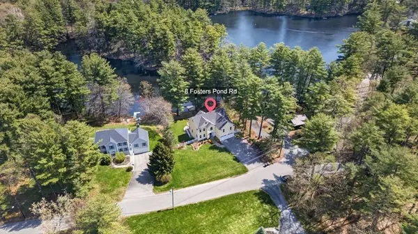 8 Fosters Pond Rd, Andover, MA 01810
