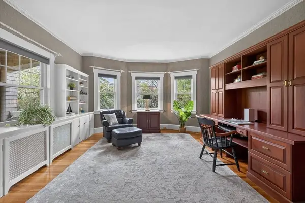 311 S Main St, Andover, MA 01810