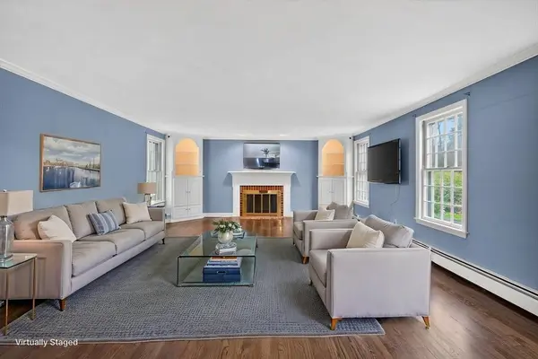 10 Olympic Ln, North Andover, MA 01845