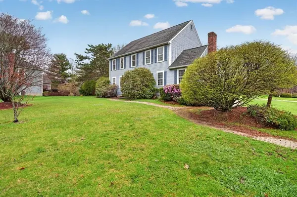 10 Olympic Ln, North Andover, MA 01845