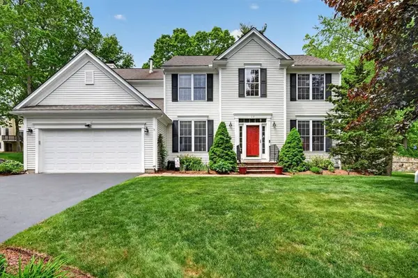 23 Palomino Dr, North Andover, MA 01845