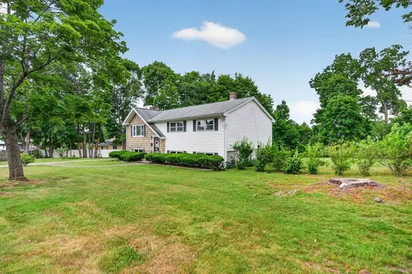 64 Sylvan Ter, North Andover, MA 01845