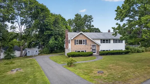 64 Sylvan Ter, North Andover, MA 01845