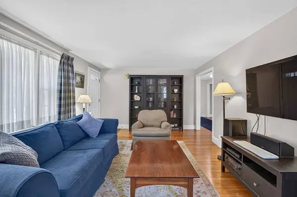 90 Lowell St, Andover, MA 01810
