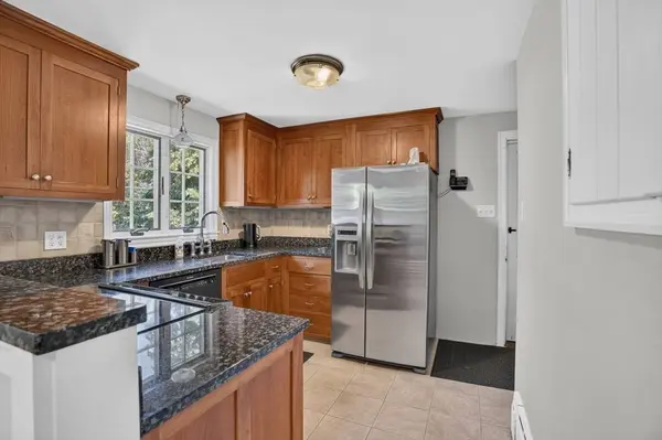 90 Lowell St, Andover, MA 01810
