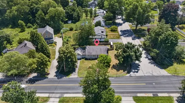 90 Lowell St, Andover, MA 01810