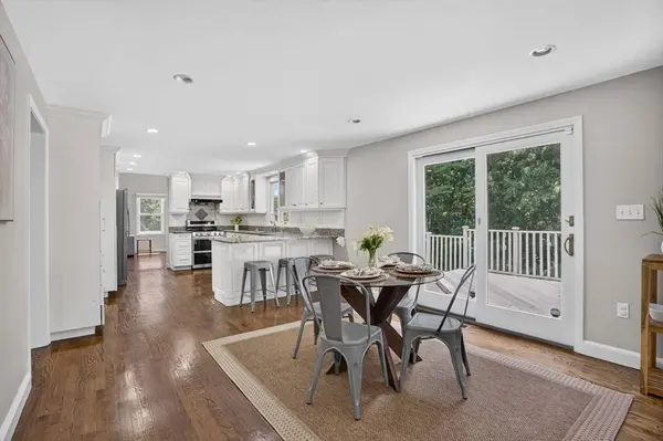 2 Patriot Dr, Andover, MA 01810