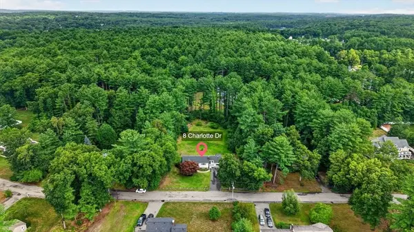 8 Charlotte Dr, Andover, MA 01810