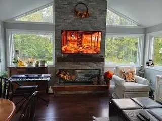 345 Raleigh Tavern Ln, North Andover, MA 01845