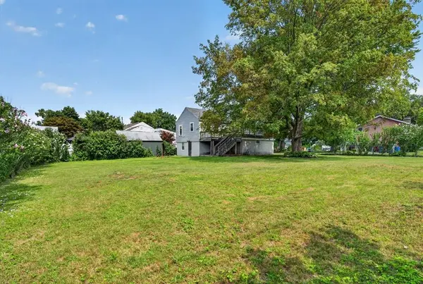 128 Mablin Ave, North Andover, MA 01845