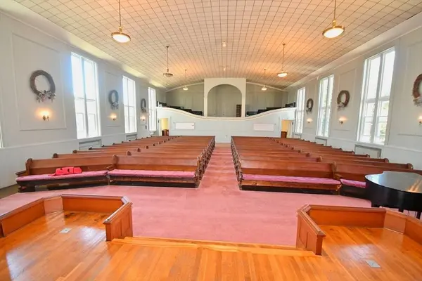 326 Main St, Wakefield, MA 01880