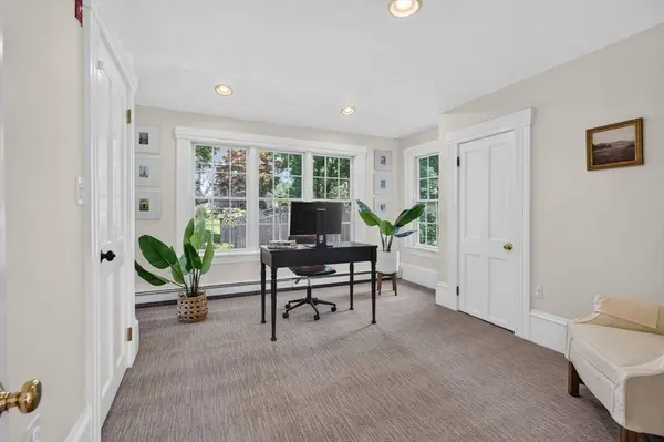 18 Mill St, North Reading, MA 01864