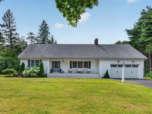 6 Hawthorne Cir