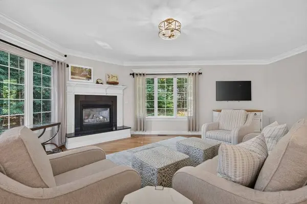 32 Bobby Jones Dr #32, Andover, MA 01810