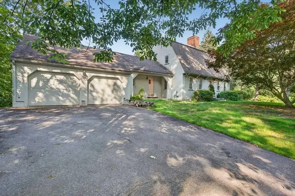 36 Woodland Rd, Andover, MA 01810