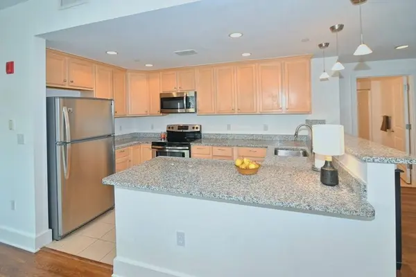 1 Powder Mill Square #107, Andover, MA 01810