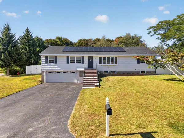 11 Powder Hill Rd, Methuen, MA 01844