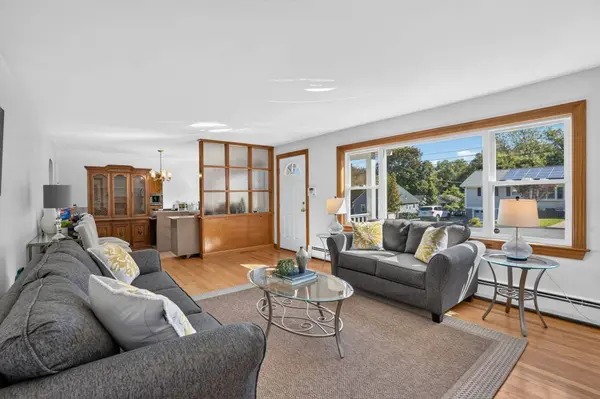 36 Mckenney Cir, Andover, MA 01810