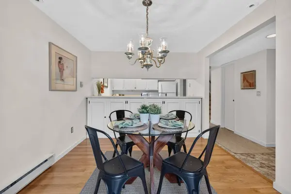 22 Mill Pond #22, North Andover, MA 01845