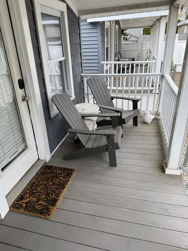 7 Dover Avenue, Hampton, NH 03842