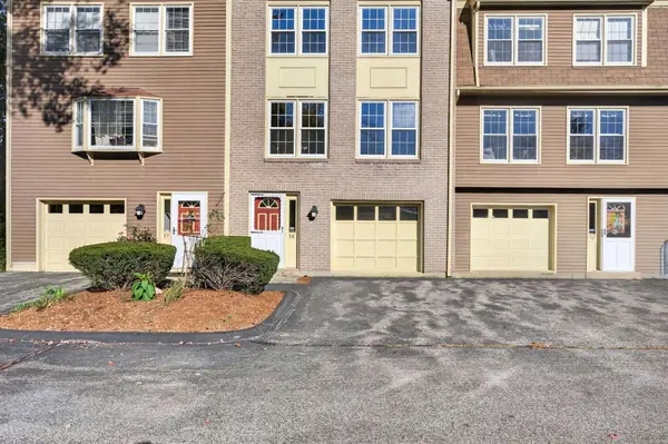 98 Heritage Drive #98, Tewksbury, MA 01876
