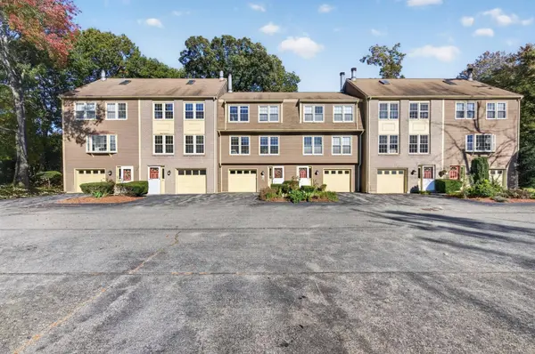 98 Heritage Drive #98, Tewksbury, MA 01876