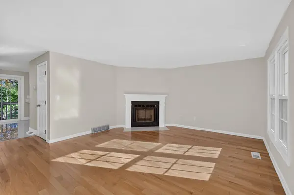 98 Heritage Drive #98, Tewksbury, MA 01876