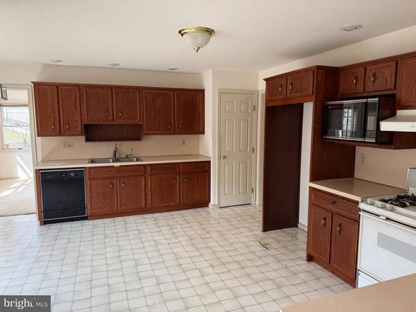 62 SYCAMORE DR, Reading, PA 19606