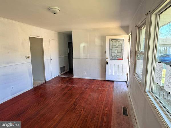 6 CIRCLE DR, Reading, PA 19606