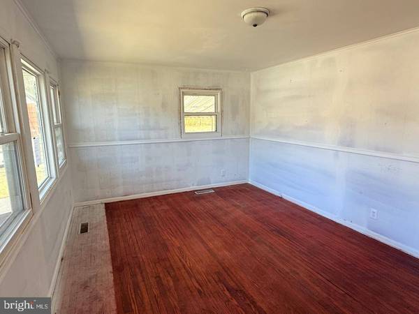 6 CIRCLE DR, Reading, PA 19606