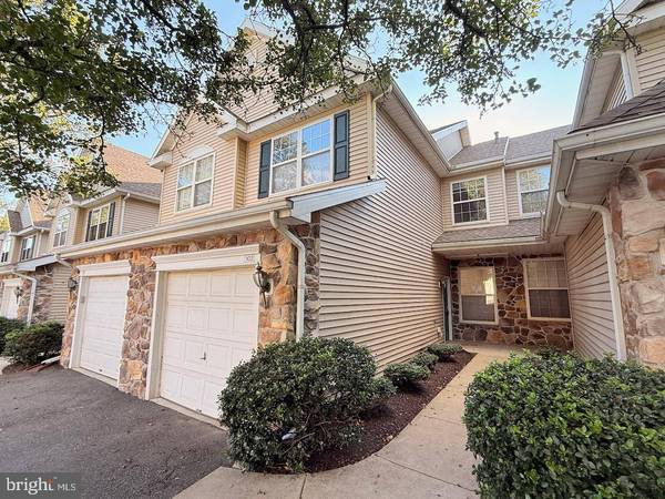 102 COUNTRY LN, Morgantown, PA 19543