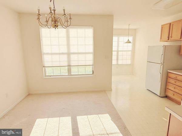 102 COUNTRY LN, Morgantown, PA 19543