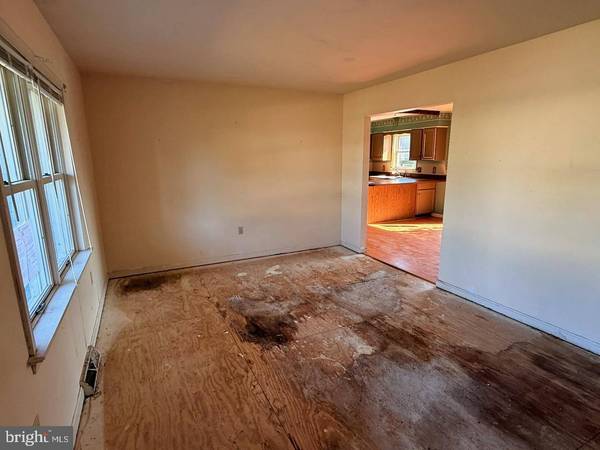 220 SYCAMORE LN, New Holland, PA 17557