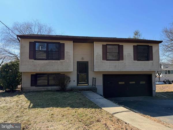 3804 SAINT LAWRENCE AVE, Reading, PA 19606