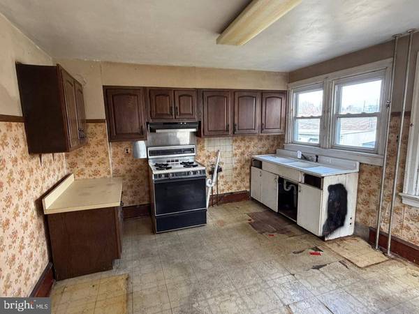 131 BRADFORD AVE, Downingtown, PA 19335