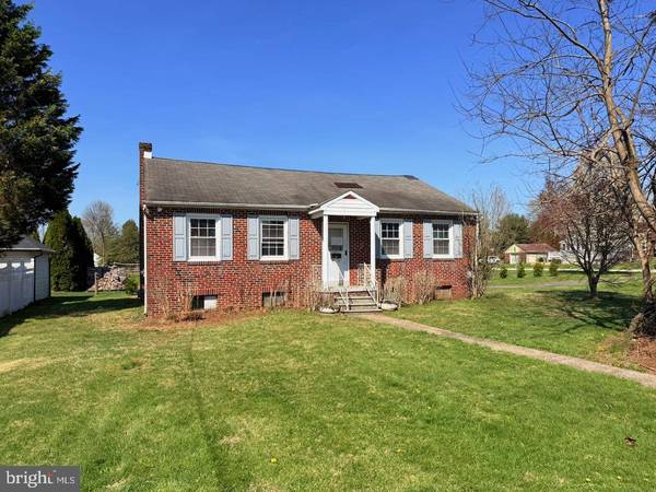 318 CHESTNUT ST, Collegeville, PA 19426