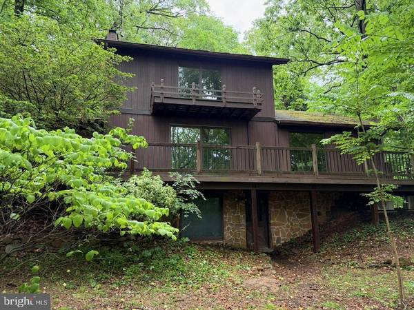 10 RYANFORD RD, Schwenksville, PA 19473