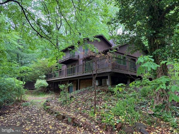 10 RYANFORD RD, Schwenksville, PA 19473