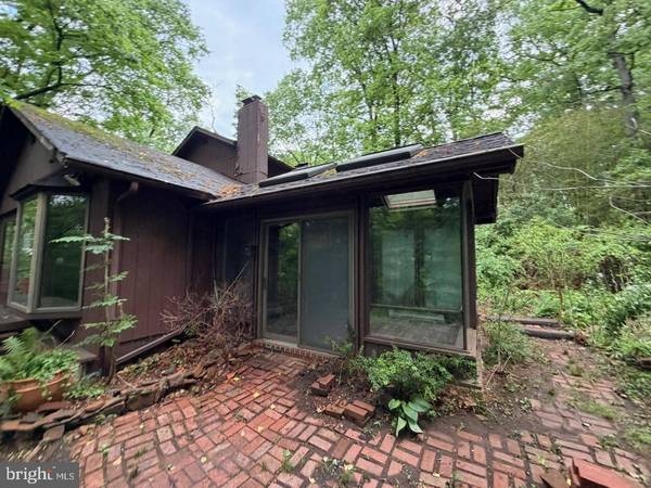 10 RYANFORD RD, Schwenksville, PA 19473