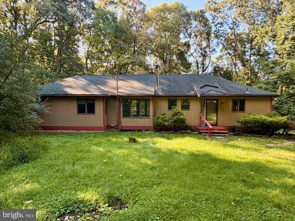 5 STONY HILL LN, Mertztown, PA 19539