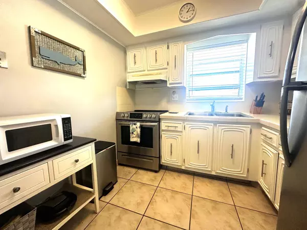 2779 E Emory DR A, West Palm Beach, FL 33415